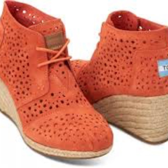 Toms Desert Wedges Orange Moroccan Cutout - Picture 1 of 6